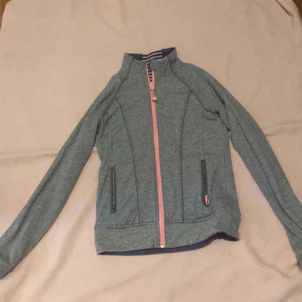 IVIVVA REVERSIBLE ZIP UP!